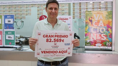 El premio por los 14 aciertos es de 82.569 euros, pero el valor se incrementa al tratarse de una apuesta múltiple, según explica el propietario de la administración, Carlos Cores