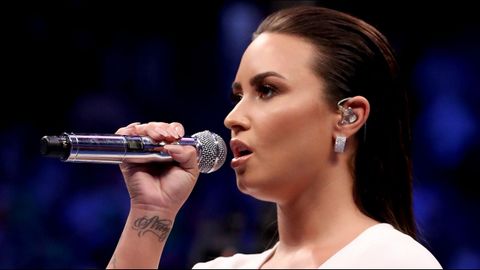La cantante Demi Lovato en plena actuaci�n