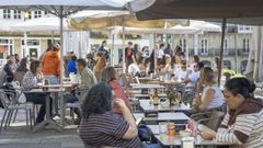 Galicia lleva d�as disfrutando de jornadas de sol. As� estaban las terrazas hace unos d�as en Santiago de Compostela