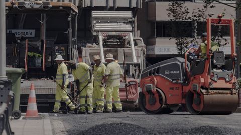 Cortes en las calles de Ourense por las obras de mejora del pavimento