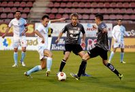 �scar Fondevila fue uno de los m�s destacados del Compos ante la Cultural Leonesa.