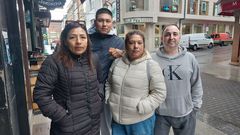 Celia Reyes (primera por la izquierda) era la t�a del fallecido Miguel �ngel Reyes Cornejo. Con ella est�n en Carballo Julio Cabrera, D�borah Salazar y Dani Pelegr�n