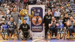 Los jugadores del equipo de baloncesto en silla de ruedas de Lugo.