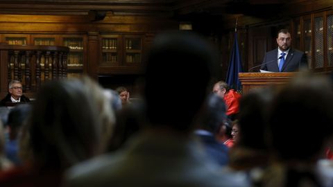 El presidente del Principado, Adrin Barbn, interviene durante la inauguracin del curso en la Universidad de Oviedo 