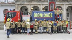 La plantilla de los bomberos, ayer.