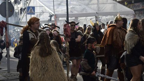 Desfile de entroido de Barbad�s por las calles de A Valenz�