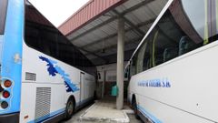 Imagen de archivo de dos autobuses en la estaci�n de Viveiro