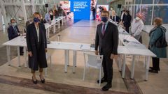 Feijoo y Fabiola Garc�a presidiendo este lunes la reuni�n para abordar la estrategia frente a la soledad no deseada