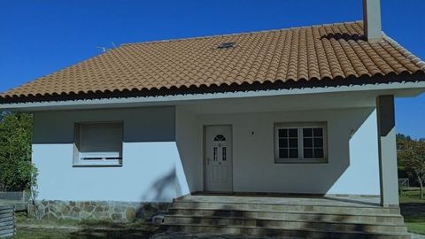 Vivienda ya restaurada en A Estrada, con fondos p�blicos; se recuper� la fachada, eliminando el ladrillo visto y arreglando la parte inferior, y se cambi� el tejado.