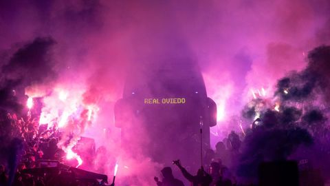 Recibimiento al Real Oviedo en el ltimo derbi asturiano