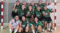 Las jugadoras del Bembrive, celebrando un triunfo anterior.