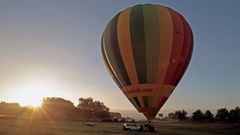 Un aerostato de la empresa Globos Boreal a punto de iniciar el vuelo