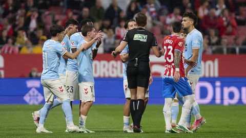 La expulsi&oacute;n de Pablo Meix&uacute;s termin&oacute; de decantar un duelo que ya dominaba el Girona ante el Celta Fortuna.
