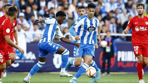 Un lance del Deportivo-Linares correspondiente al �play off� de ascenso a Segunda Divisi�n