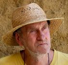 Manuel Lled� Gir�ldez.