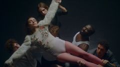 Zahara en una de las escenas del videoclip