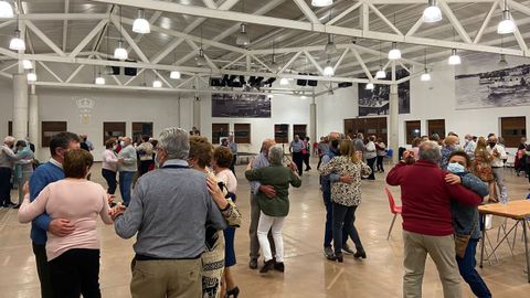 Una jornada de baile en el Sal�n Pe�a