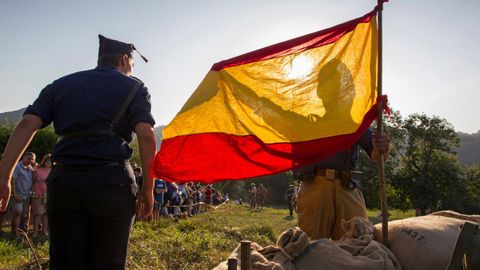 La localidad asturiana de Grullos, en Candamo, celebra durante el fin de semana las VII Jornadas de recreaci�n hist�rica con el tema Los Asedios de Oviedo y Gij�n