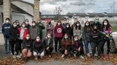 Alumnos y profesores, en las instalciones del centro de recr�a