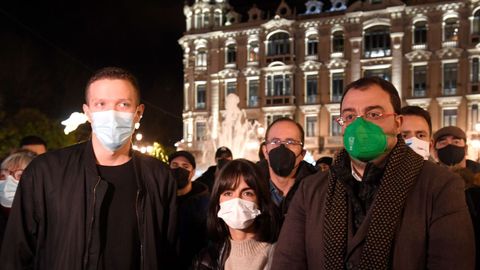 Kevin Rubio y Adri�n Barb�n en la manifestaci�n.Kevin Rubio y Adri�n Barb�n en la manifestaci�n