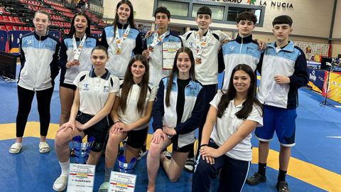 Integrantes del equipo júnior del Natural Sport en el campeonato.