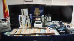 Entre el material incautado se hall� un dron de �ltima generaci�n, un radar, un malet�n inhibidor de frecuencias y numerosos equipos de transmisi�n