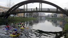 El nuevo puente proyectado por el Ayuntamiernto ocupar� el lugar de la actual pasarela peatonal del paseo del Malec�n 