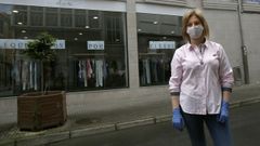 Eva Queiruga alquil� hace un a�o un bajo para abrir una tienda de ropa y complementos en Ribeira
