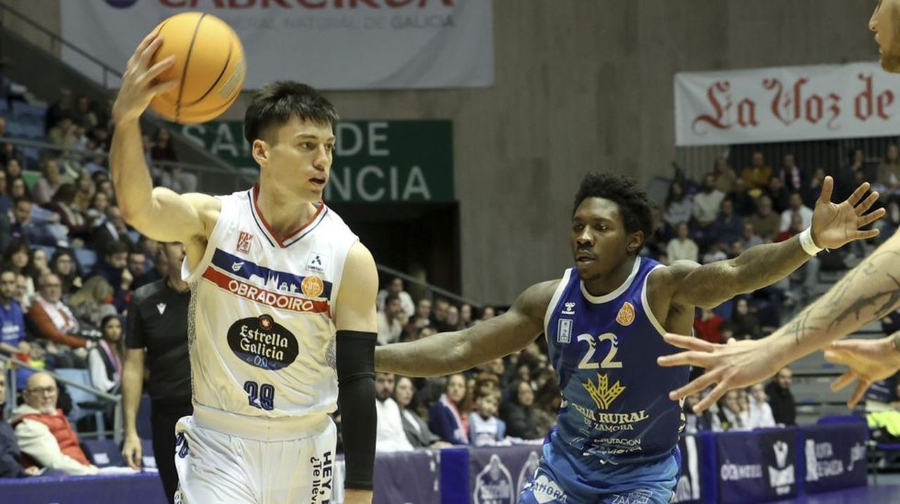 Álex Barcello: «Los últimos no fueron los partidos más bonitos, pero ganamos»