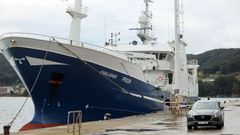 A medioda del 29 de noviembre, antes de lo previsto inicialmente, quedaba atracado en Celeiro el arrastrero importado de Escocia que ser espaol y pescar en aguas internacionales lirio que descargar en un puerto irlands