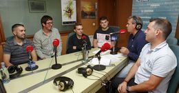 Los pilotos y los responsables de la carrera visitaron esta semana Radio Voz Bergantios. 