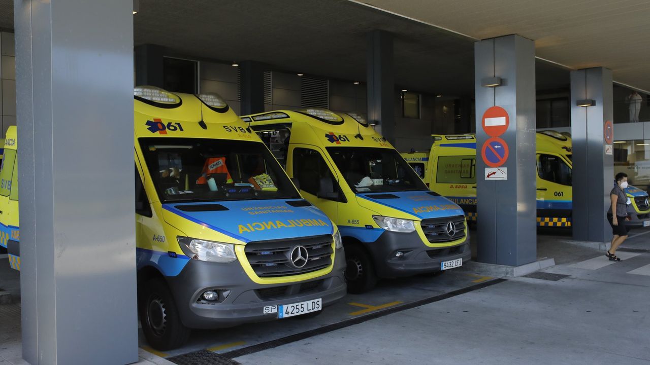 Trasladado al hospital el conductor de un patinete que sufrió una caída en Pastoriza, en Arteixo