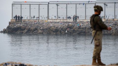 Frontera de Ceuta esta ma�ana