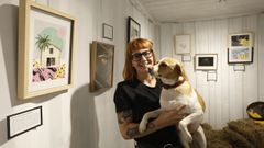 Vanesa, en la exposici�n en Mur