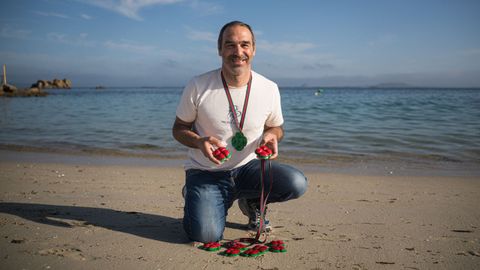 Nacho Quintela, elabor� la medalla de la Festa da Dorna 
