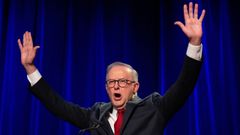 El primer ministro australiano, Anthony Albanese, hablaen la noche de las elecciones laboristas en el Club RSL de Canterbury-Hurlstone, este 3 de mayo.
