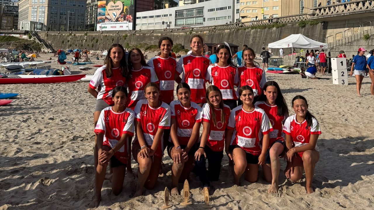 Un buen número de medallas para el Sysca en los campeonatos gallegos de playa
