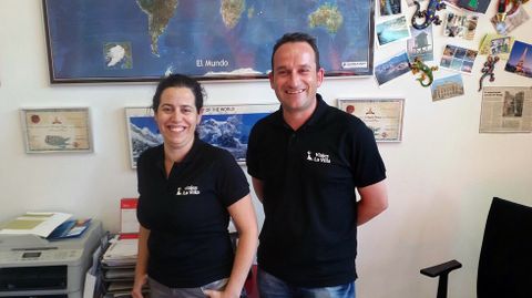 M�nica Blanco, propietaria de Viajes La Villa, con su hermano y empleado, Roberto Blanco.M�nica Blanco, propietaria de Viajes La Villa, con su hermano y empleado, Roberto Blanco 
