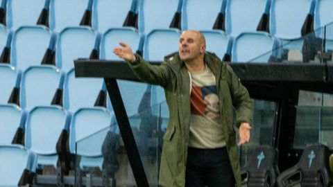 Fredi lvarez, durante el partido entre Celta Fortuna y Pontevedra en Balados.
