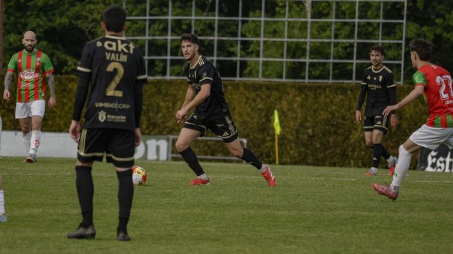 Empate sin goles en A Magdalena entre Vilalb�s y Compos (0-0).