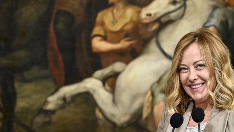 La primera ministra de Italia, Giorgia Meloni, durante su reunin con su homlogo dans, Mette Frederiksen, en el Palacio Chigi de Roma.
