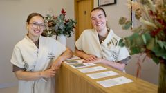 Paula G&oacute;mez y Sof&iacute;a de Bernardo, de Mi&uacute;da Fisioterapia