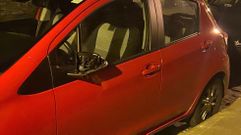 Destrozan retrovisores en la r�a Loureiros de Santiago