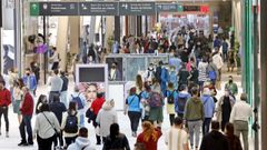 EN VIGO YA SE RECORRE. A finales de septiembre se inaugur� el centro comercial Vialia conectado con la estaci�n intermodal, que entrar� en funcionamiento antes de que acabe el a�o, seg�n las previsiones de la Xunta.