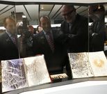 En la muestra se recogen los casi 2.500 cuadernos que ten�a Man guardados. 