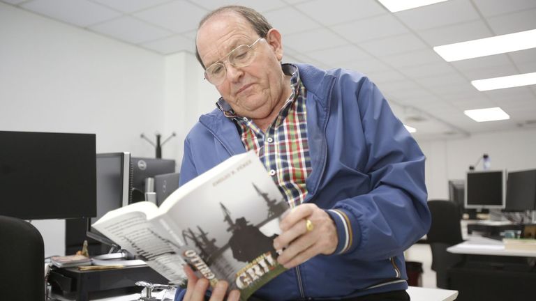 Emilio Rodr&iacute;guez P&eacute;rez, con su nuevo libro, &laquo;Pietro Galli. Grillo&raquo;