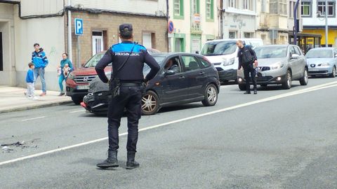 Accidente m�ltiple en la carretera de Castilla, en Nar�n.