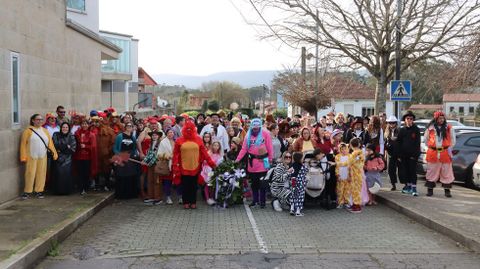 Comitiva que acompa�� al �so en Abanqueiro