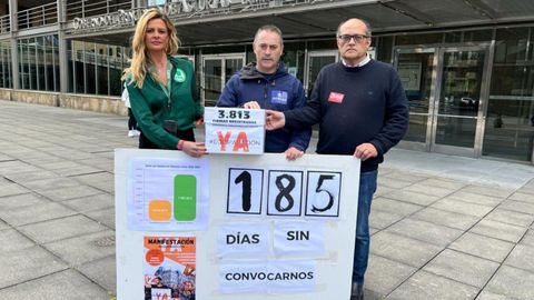 Sindicatos de la concertada entregan firmas para exigir la equiparaci�n salarial