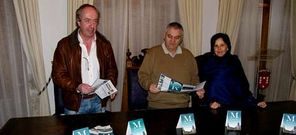 X. Fern�ndez, Orlando Gonz�lez y Claudia del Pino en la presentaci�n.